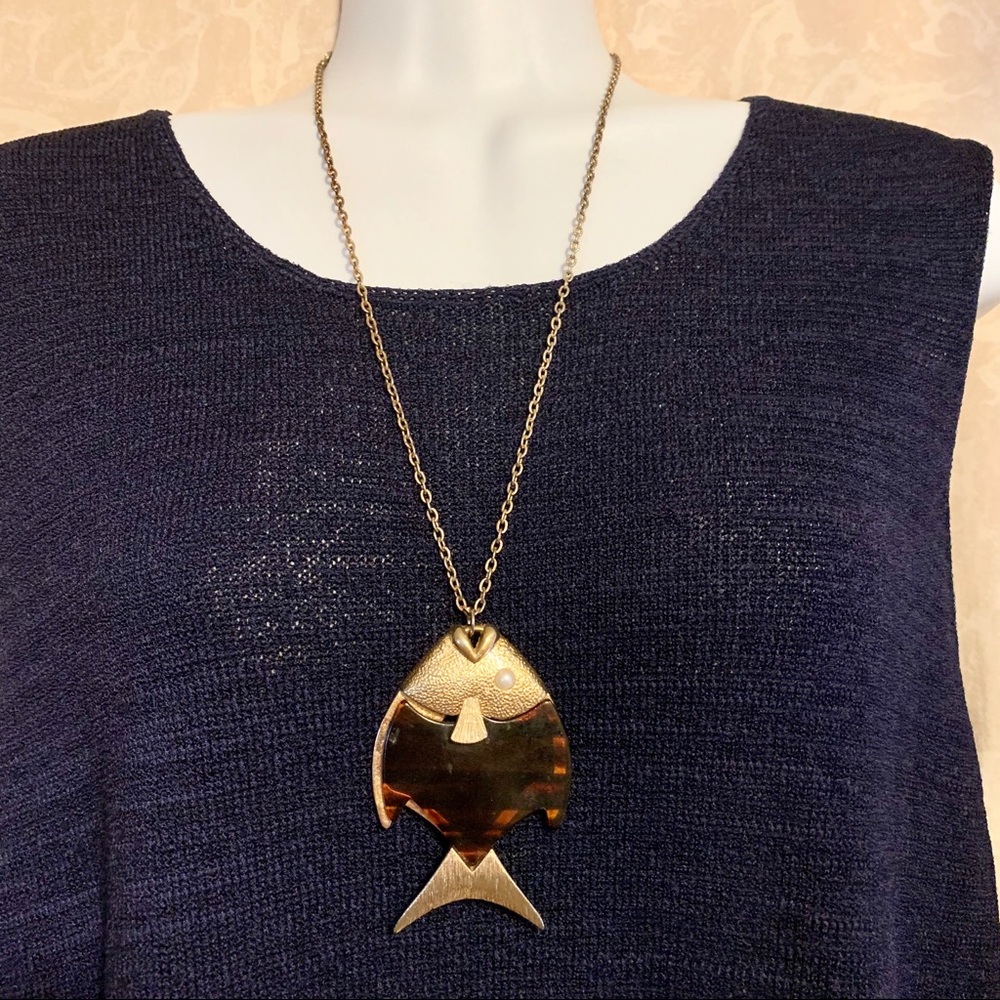 Vintage Sarah Coventry Tiger Fish Pendant - Picture 3 of 8